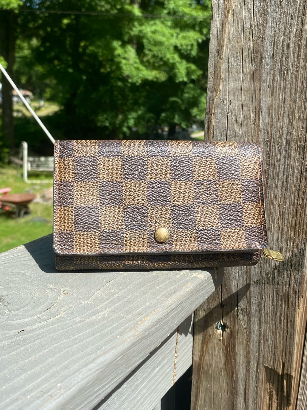 Louis Vuitton Brown Checkered Canvas Clutch Wallet - Picture 3 of 17